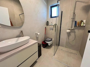 Casă de vânzare individuală parter || Berceni ilfov 4 camere || 426 mp - La cheie - Zona noua - imagine 11