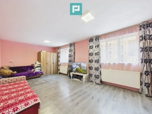Casă P+E cu două apartamente, zona Drăgășani - imagine 4