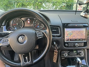 VW Touareg Automat 3.0 TDI | Piele | Navigație | Full | Întreținut schimb cu auto mai ieftina automa - imagine 3