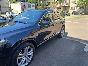 VW Touareg Automat 3.0 TDI | Piele | Navigație | Full | Întreținut schimb cu auto mai ieftina automa - imagine 5