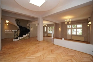 Vilă 12 Camere | 520 MP Utili | Curte | D+P+2 | Ideal Birouri / Clinică