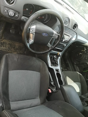 usa stanga dreapta fata ford mondeo mk4 2011 - imagine 4