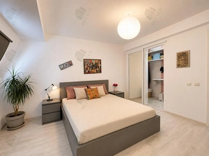 Apartament 3 camere decomandat - Str. Solstițiului
