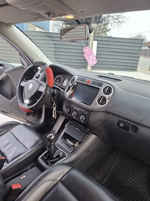 Se vinde Volkswagen Tiguan 4x2  - imagine 10