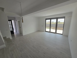 Duplex superb. Suprafata generoasa. 3 Dormitoare. Bucatarie inchisa. 
