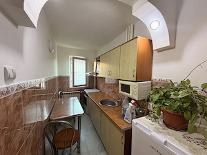 Apartament 2 camere,zona Big,etaj 1 - imagine 3