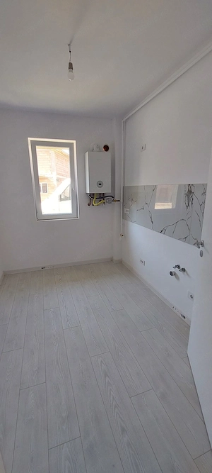 Apartament cu 2 camere, încălzire în pardoseală și loc de parcare   Giroc - imagine 3