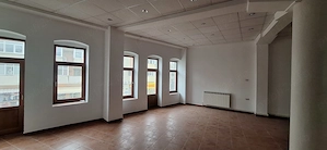 Inchiriez cladire comerciala birouri ultracentral - imagine 2