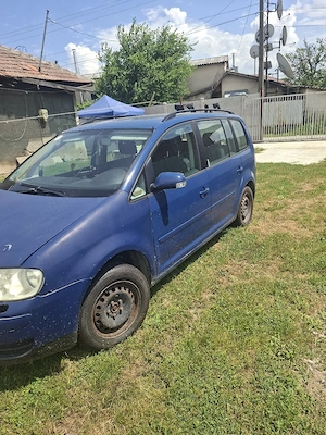 vand vw touran 16 7 locuri  - imagine 3