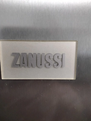 Frigider -combină , Zanussi, gri metalizat, 1,80 înălțime, , în perfectă stare 