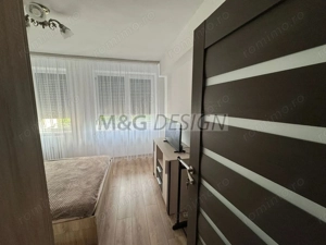 2 cam Utracentral -Catedrala - imagine 8