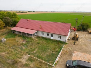 Casă cu teren 13 418 mp intravilan - imagine 4