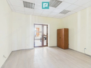 Spațiu central birou/locuință – Str. Primăriei - imagine 6