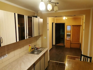 Închiriez apartament 3 camere decomandate, Vitrometan, Mediaș - imagine 2