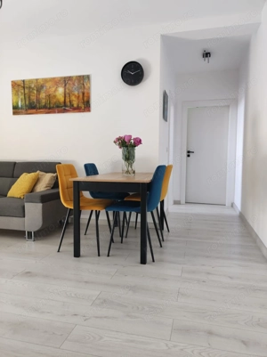 Apartament cu 3 camere, 2 bai si loc de parcare - imagine 5