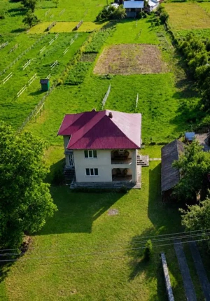 VILǍ cu teren 2674 mp POIANA TEIULUI, județul Neamț