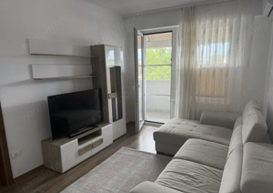 Apartament 3 camere de închiriat centru
