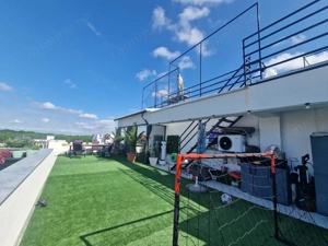 Penthouse premium 250 mp cu terasă și teren de fotbal privat Zona Romanescu - imagine 7