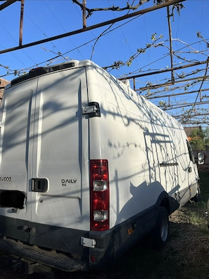 Vând microbuz   autoutilitară Iveco Daily 3.0 Diesel - imagine 6