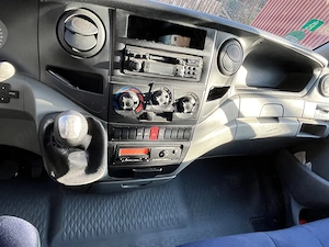 Vând microbuz   autoutilitară Iveco Daily 3.0 Diesel - imagine 3