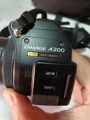 camera foto si filmare pe card  Minolta Dimage A200 8 MP,  putin folosita, made in Japan