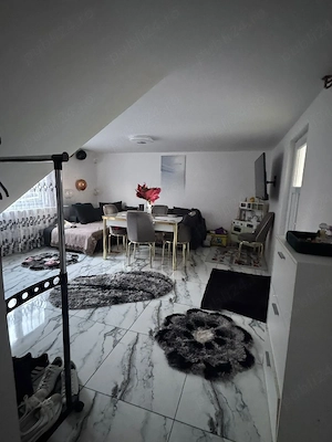 Casa de vanzare în  Titu zona liniștita ..toate utilitatile - imagine 2