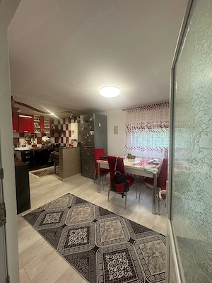 Casa de vanzare în  Titu zona liniștita ..toate utilitatile - imagine 5