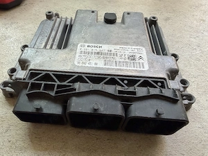 Calculator ECU Peugeot /Citroen 0281015847 - imagine 3