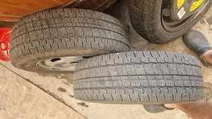 vand  rezerva pt. wv.tiguan si 2 genti cu cauciucuri 195/70/r15c - imagine 2
