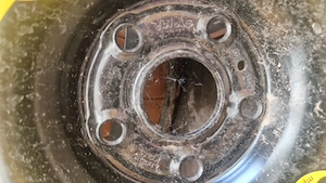 vand  rezerva pt. wv.tiguan si 2 genti cu cauciucuri 195/70/r15c - imagine 3