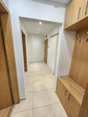 Inchiriez apartament cu 2 camere în centru  - imagine 2