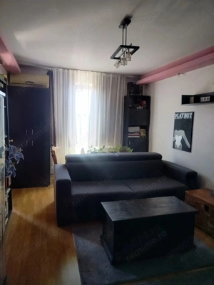 Apartament 4 camere. Cu Centrala. La 5 min de metrou. Aparatorii Patriei,