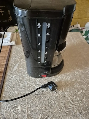 Vand  Cafetiera Rotel La Cel Mai Bun Preț De Pe Piață. 
