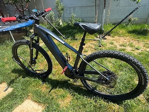 bicicleta cube reaction hybrid