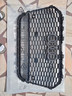 Vand Grila Fata Audi A6 C7 Tip Fagure, Negru Lucios - imagine 2