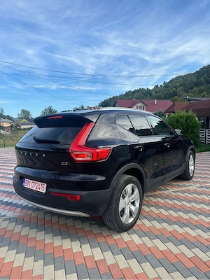 Volvo xc40 diesel - imagine 2