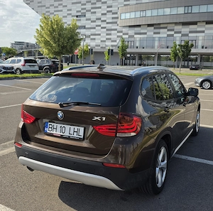 BMW X1 xDrive20d X-Line   177 CP   Automat   Bi-Xenon - Navigație mare - imagine 3