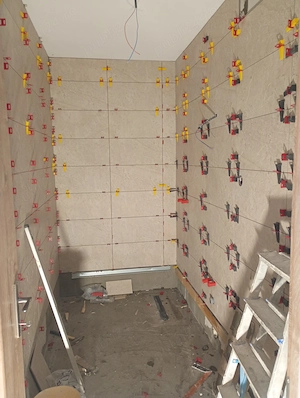 Zugrăvesc apartamente  și pun parchet gresie faianță  - imagine 4