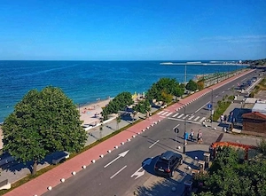 CAZARE la mare