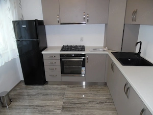 Inchiriez apartament 2 camere in Deva, zona ultracentrala (I. Maniu, Magnoliei), etaj 2, 