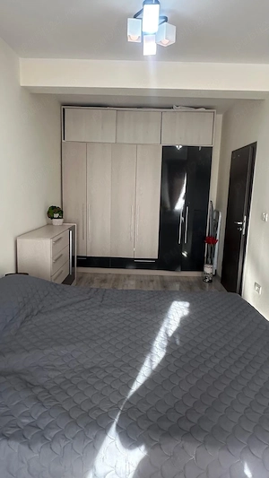 Proprietar vand apartament - imagine 4