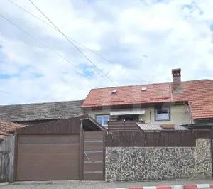 Casă individuală eficientă energetic, 3 camere, garaj și terasă – Săcele, Brașov