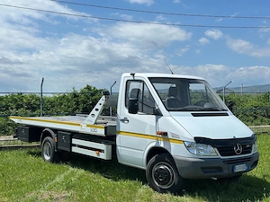 Mercedes Spriner 2.7   km 79.000  Ac