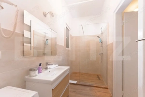 Clădire istorică, apartament, 4 camere- 130 mp, etaj 1, zona Centrală  - imagine 6