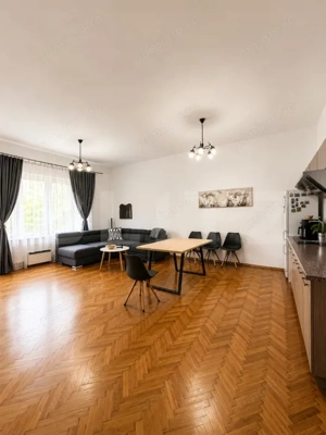 Clădire istorică, apartament, 4 camere- 130 mp, etaj 1, zona Centrală  - imagine 2