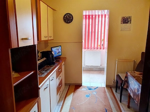 vând apartament 2 camere - imagine 6