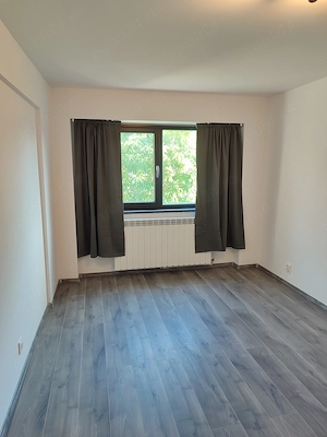 Proprietar - Vând apartament 3 camere DECOMANDAT, 75 mp, în Brăila (Cartier Vidin) - imagine 5