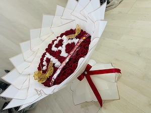 Buchet cu 101 trandafiri