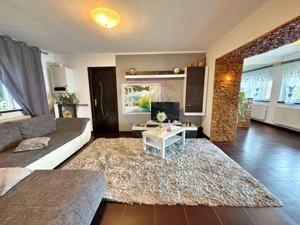 Casă mobilată și utilată, renovată complet, teren 1.410 mp - imagine 2
