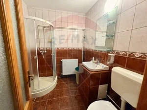 Apartament cu 3 camere de vânzare Piata 1 Decembrie - imagine 4